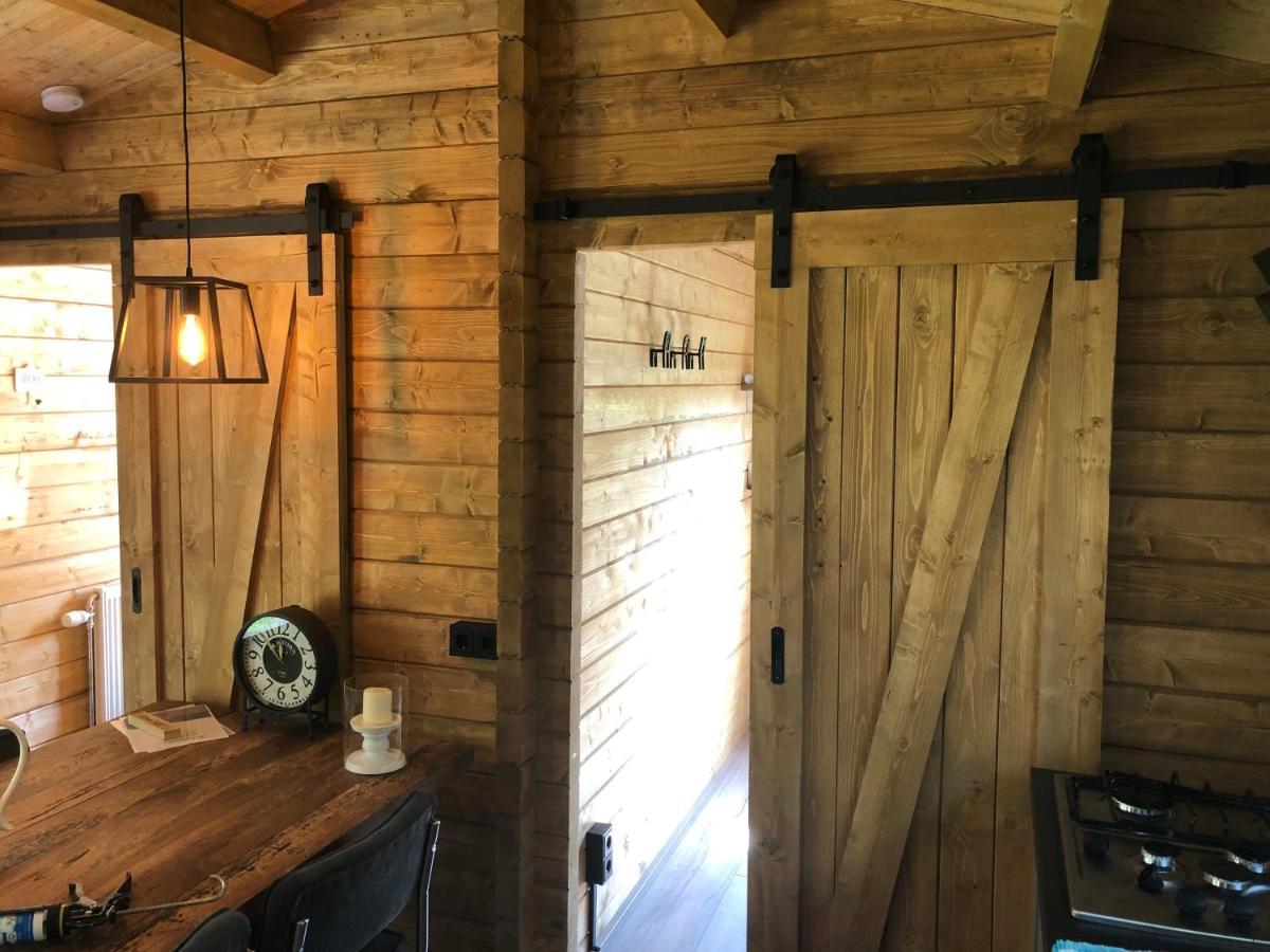 3 Slaapkamer Blokhut Met Opgemaakte Bedden Villa Putten Dış mekan fotoğraf